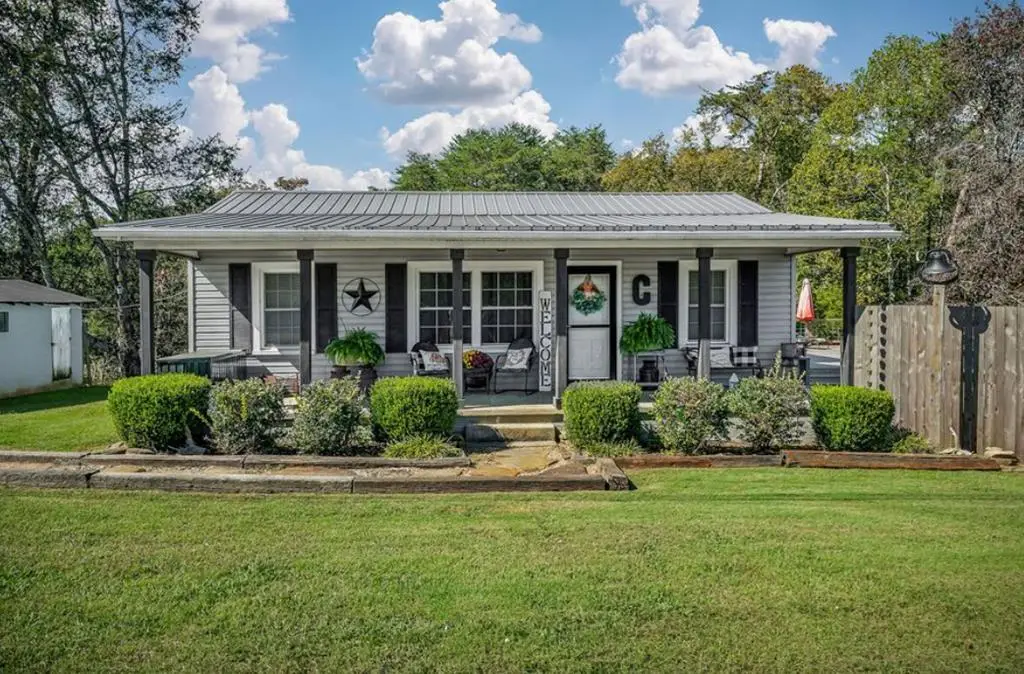 13400 Old Kentucky Road, Walling, TN 38587 - Image #1