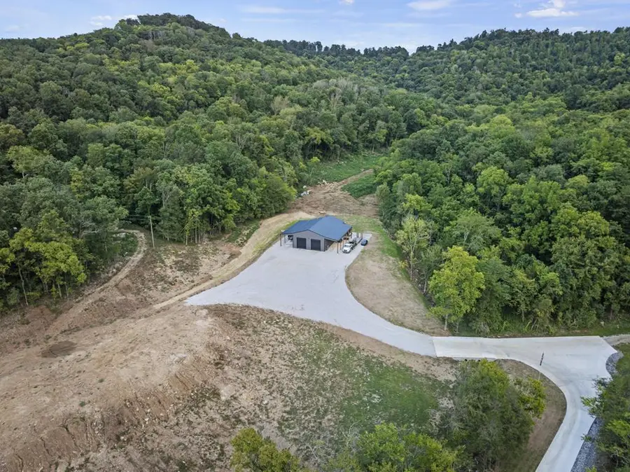 215 Hickman Creek Rd S, Hickman, TN 38567 - Image #2