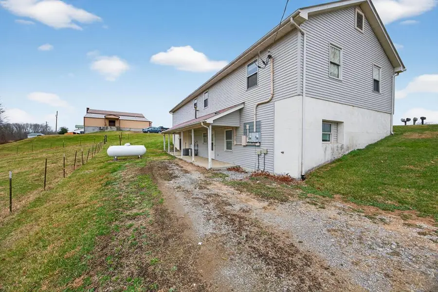 3614 Muddy Pond Road, Monterey, TN 38574 - Image #2