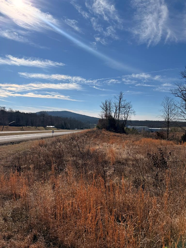 0.55 AC Cookeville Hwy, LIVINGSTON, TN 38570