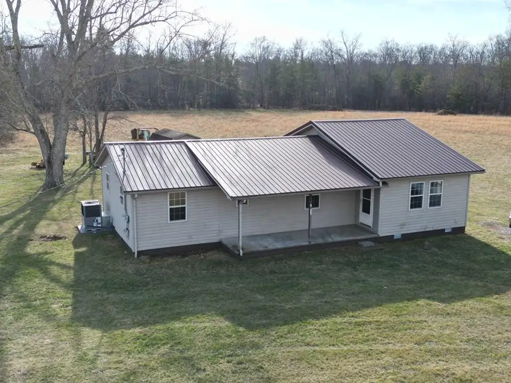 10612 Newton Rd, Crossville, TN 38572 - Image #1