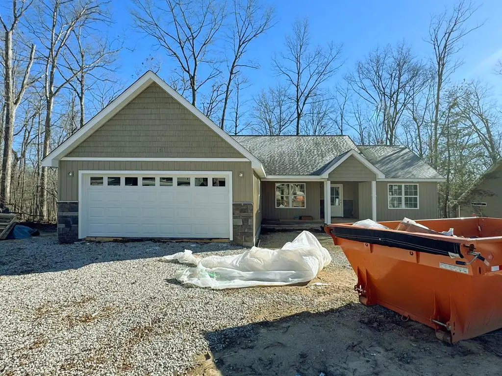 105 Peebles Rd, Crossville, TN 38558 - Image #1