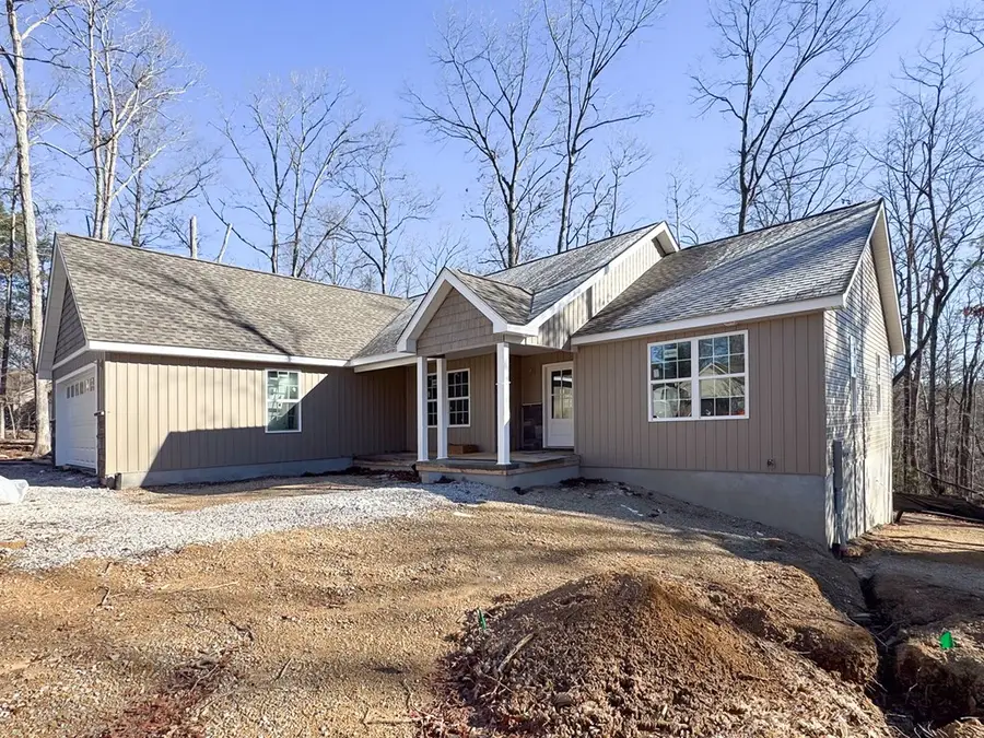 105 Peebles Rd, Crossville, TN 38558 - Image #2