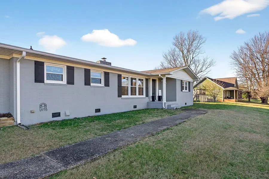 513 N Spring St, Sparta, TN 38583 - Image #2