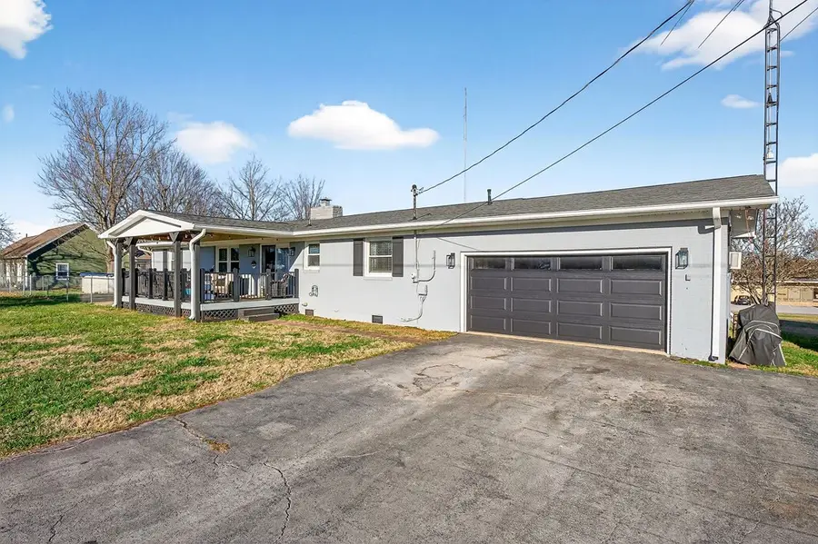 513 N Spring St, Sparta, TN 38583 - Image #3