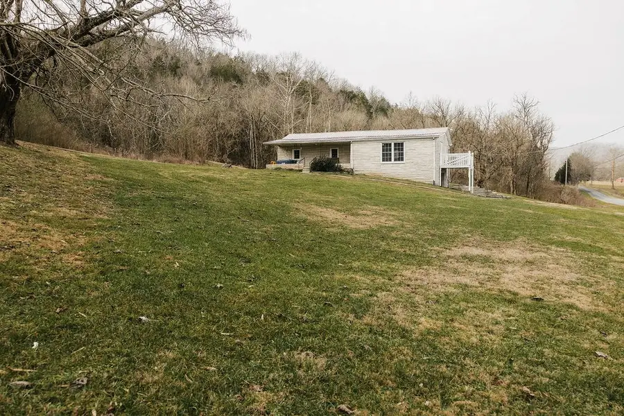 1515 Whites Bend Lane, Gainesboro, TN 38562 - Image #2