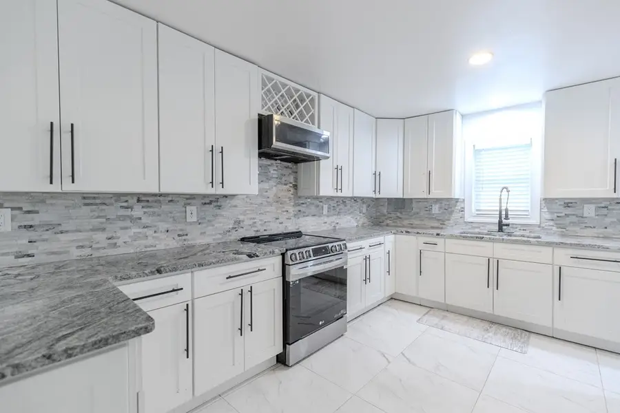 521 E New Avenue, Monterey, TN 38574 - Image #2