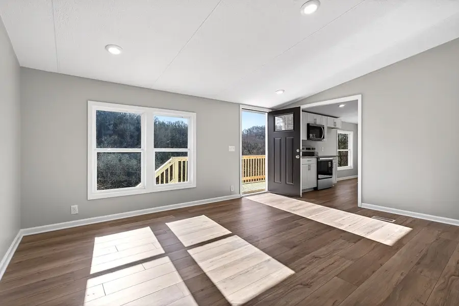 593 Cedar Bend Rd, Beechgrove, TN 37018 - Image #3