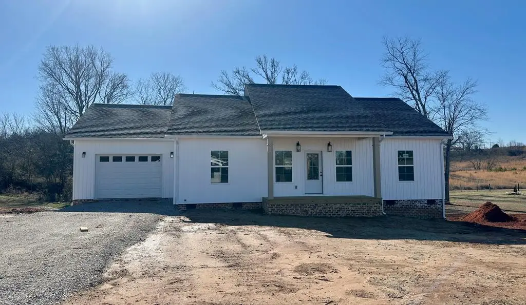 169 Honeysuckle Ln, Sparta, TN 38583 - Image #1