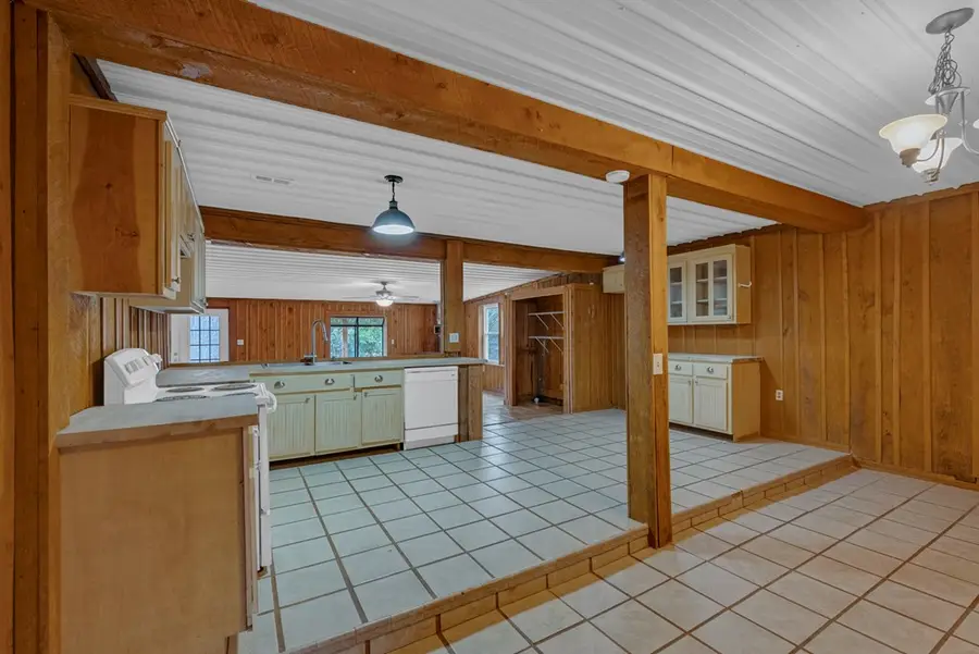 233 Macarthur Ln, Walling, TN 38587 - Image #2