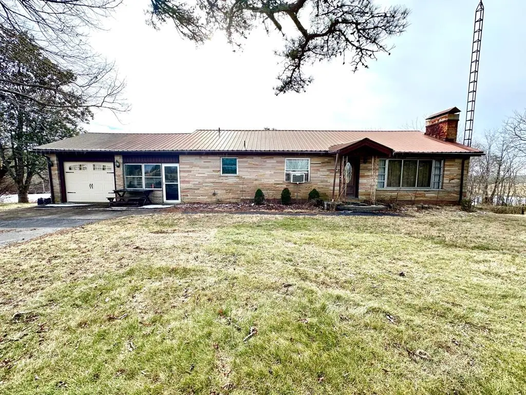 6111 Nashville Hwy, Deer Lodge, TN 37726 - Image #1