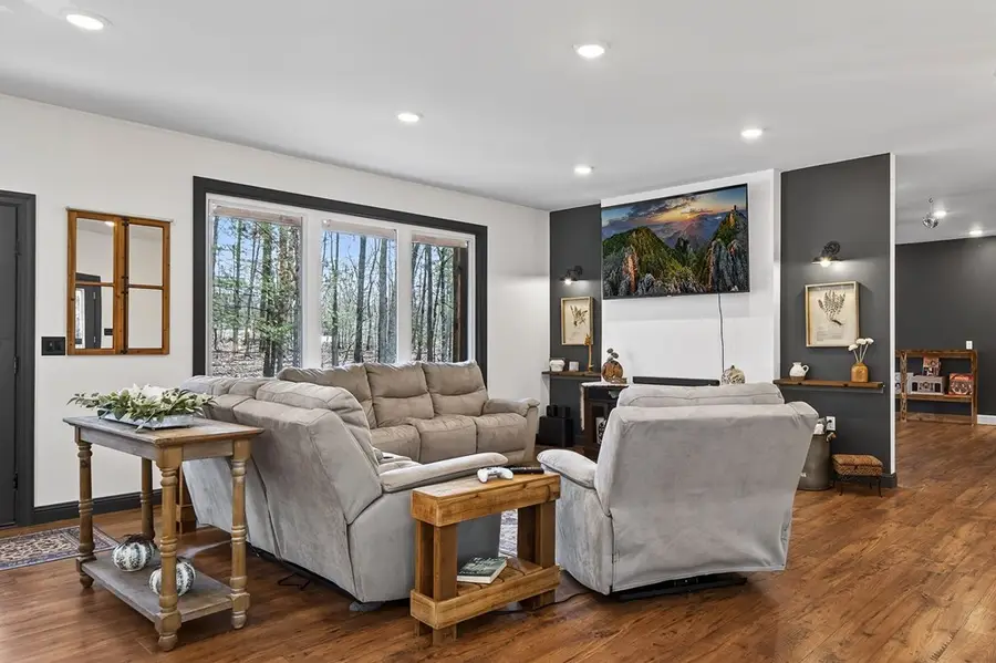 399 Georgee Rd, Jamestown, TN 38556 - #3