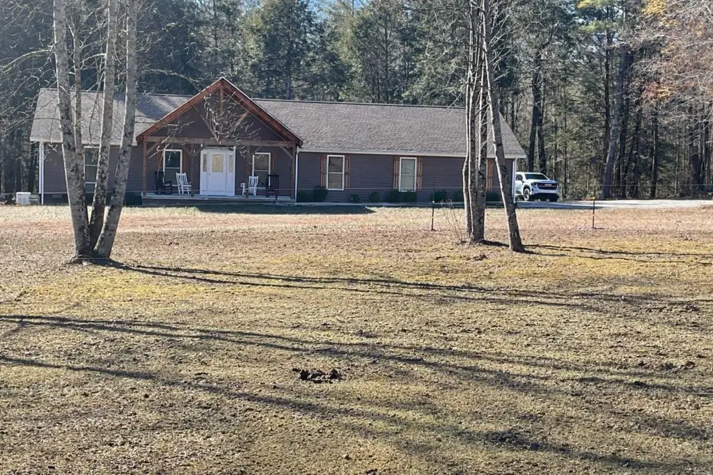 4282 Standing Rock Rd, Jamestown, TN 38556 - #1