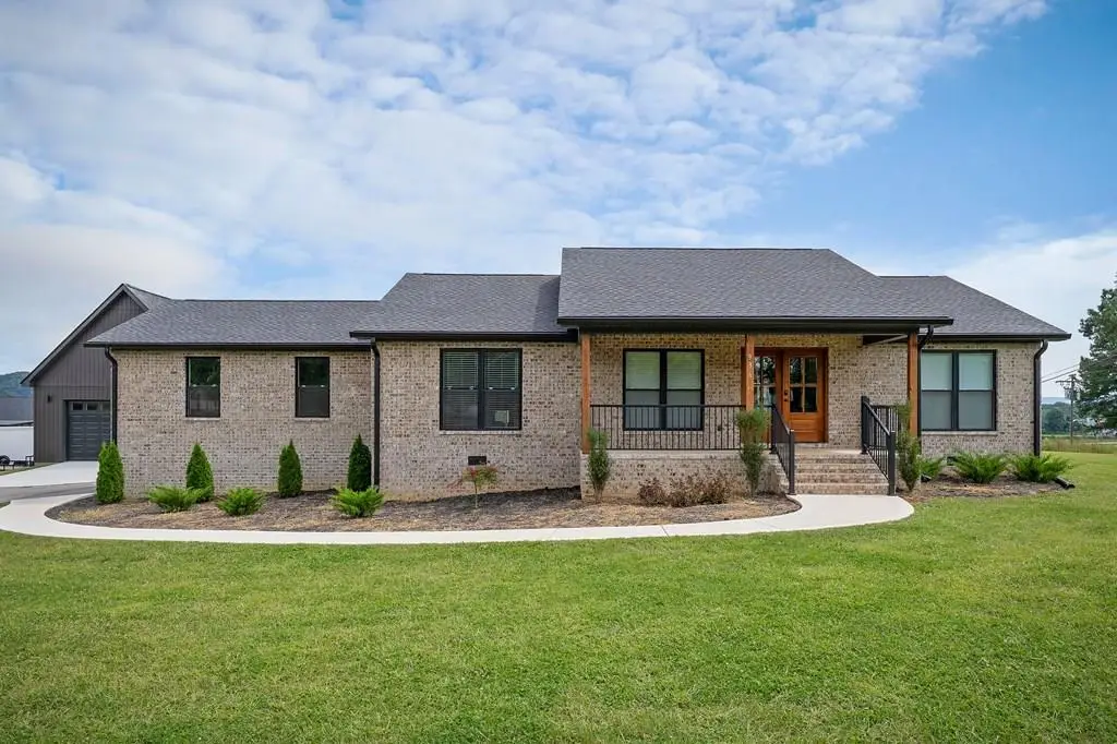 936 North Spring St., Sparta, TN 38583 - #1