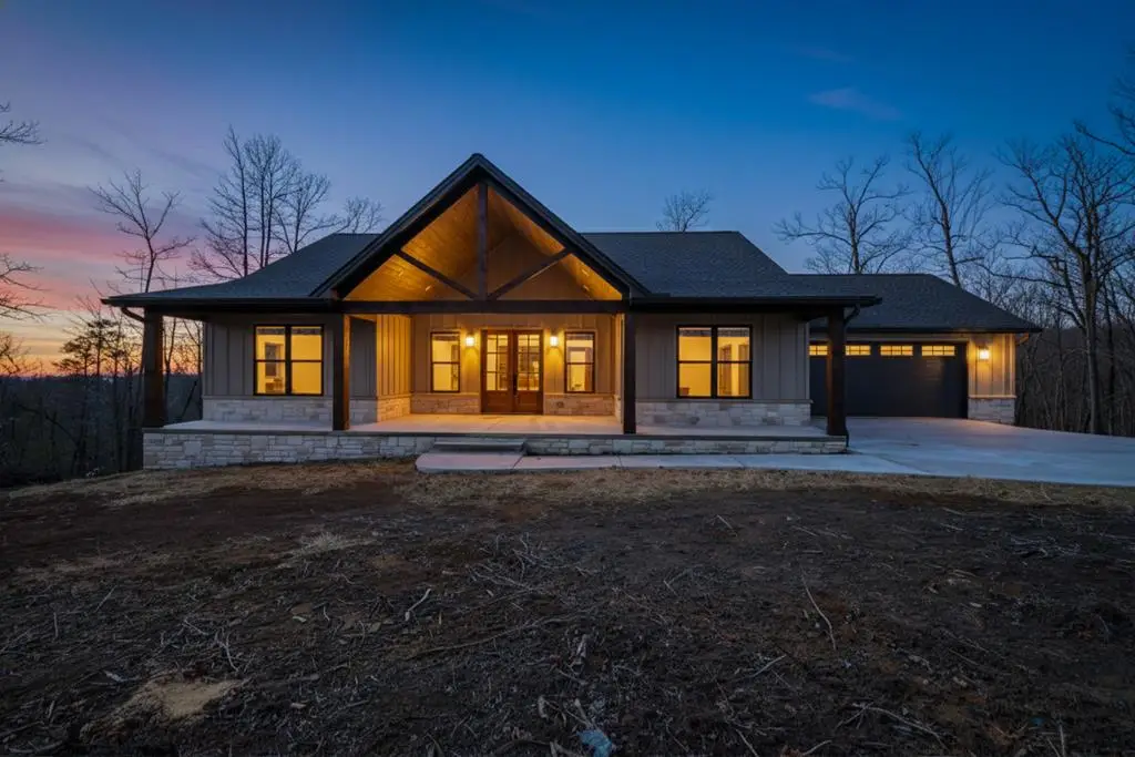 910 Eastridge Pass, Monterey, TN 38574 - #1