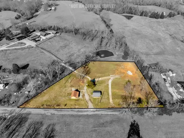 8585 Fox Hill Rd, Baxter, TN 38544