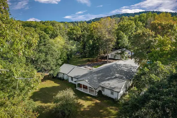 5594 Poston Ln, COOKEVILLE, TN 38506