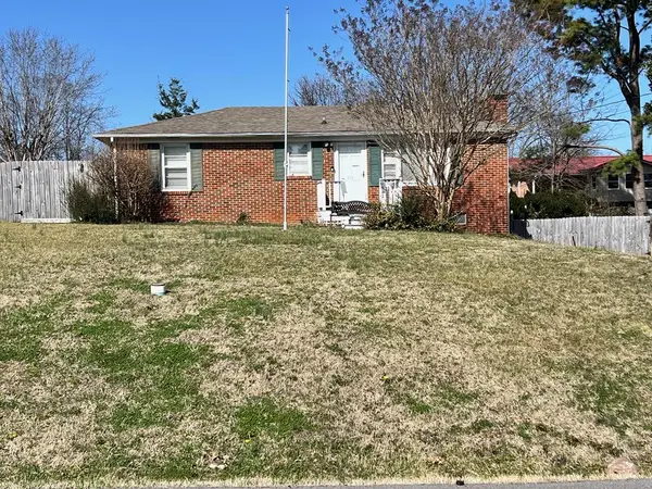 326 Lagoon Dr, McMinnville, TN 37110