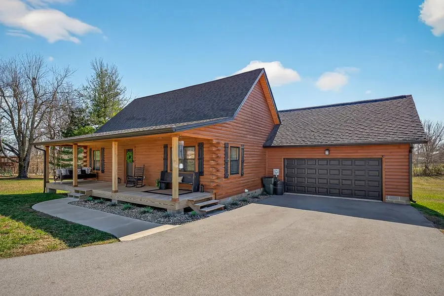 108 Crestview Ln, Livingston, TN 38570 - #2