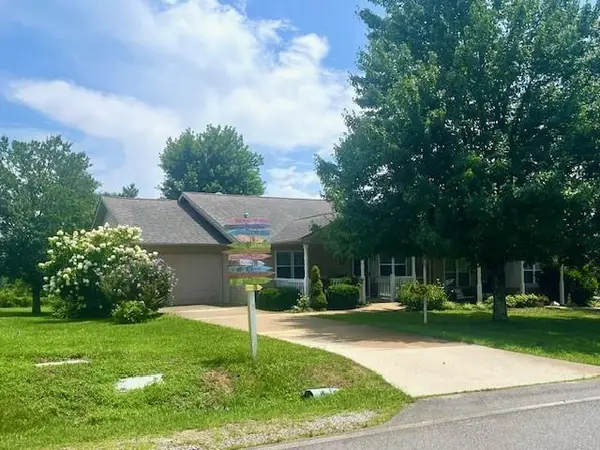 165 Grandview Ln, CROSSVILLE, TN 38571-8265