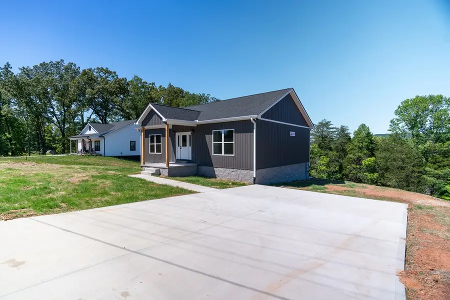 349 S Raintree Drive, Livingston, TN 38570 - #3