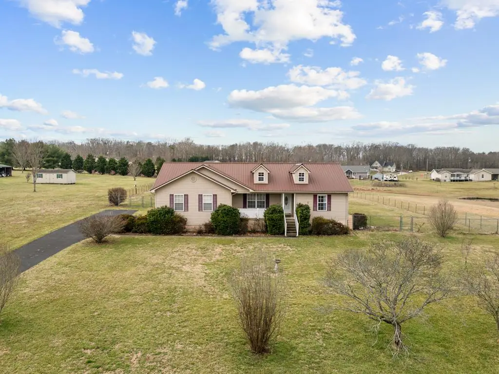 3076 Ryan Rd, Crossville, TN 38571 - #1