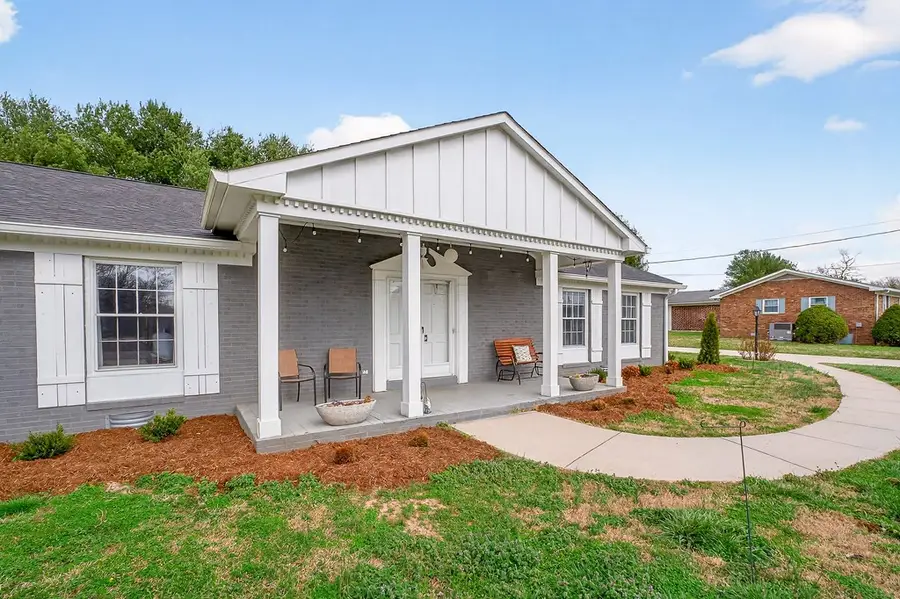 212 Oakland Drive, Sparta, TN 38583 - #3