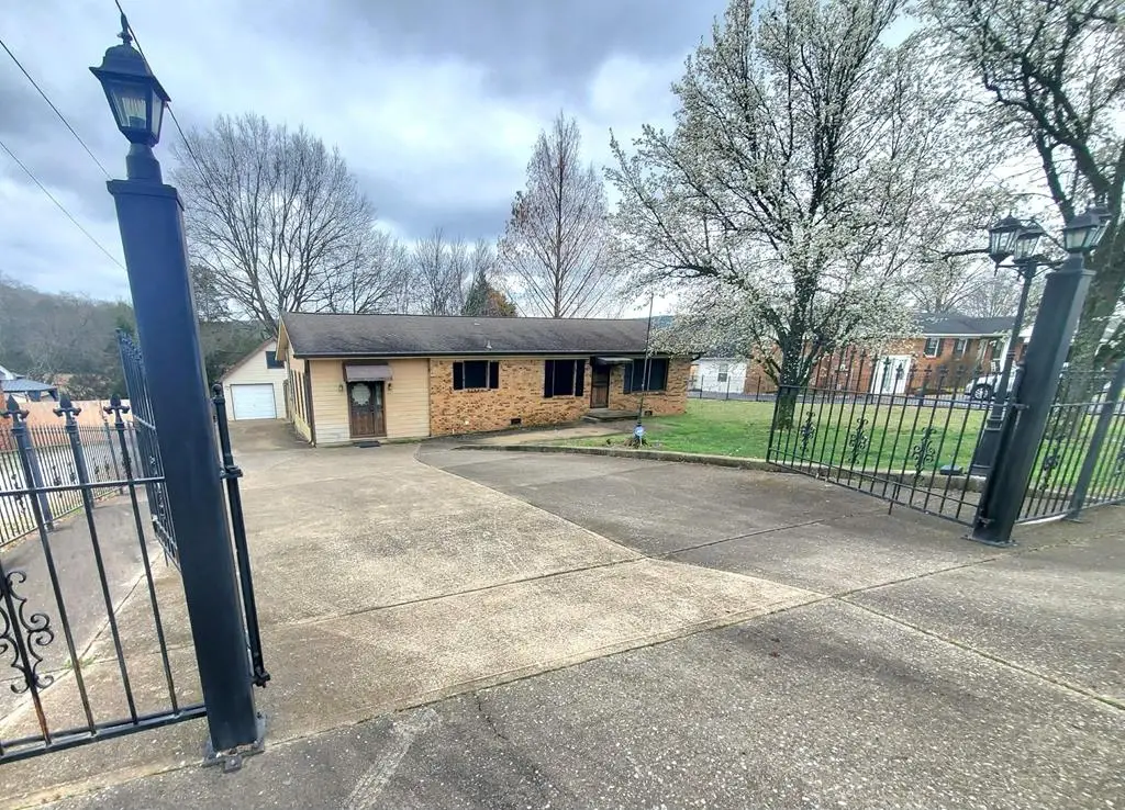 18 Roberts Ln, Lebanon, TN 37087-9296 - #1