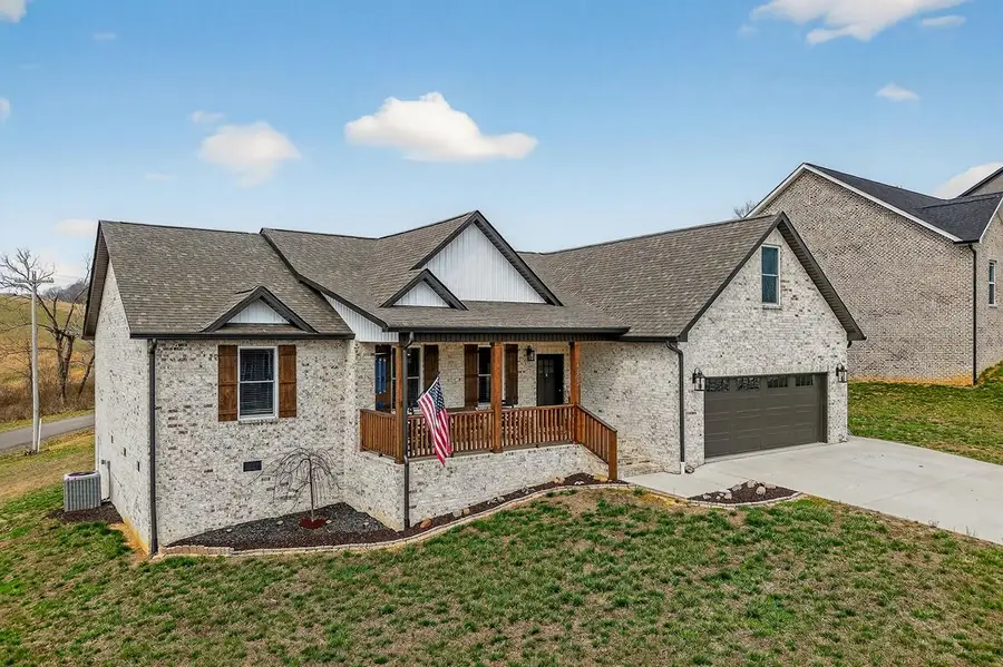 683 Blue Water Dr, Cookeville, TN 38506 - #2