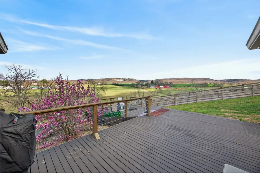 719 Monterey Highway, Livingston, TN 38570 - #2