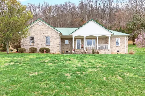 444 Mackie Road, SPARTA, TN 38583