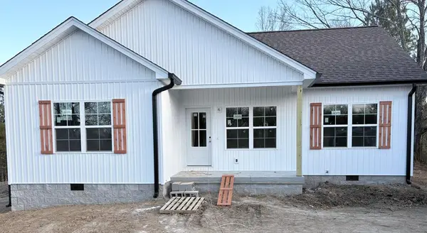 8681 Sparta Highway, SPARTA, TN 38583