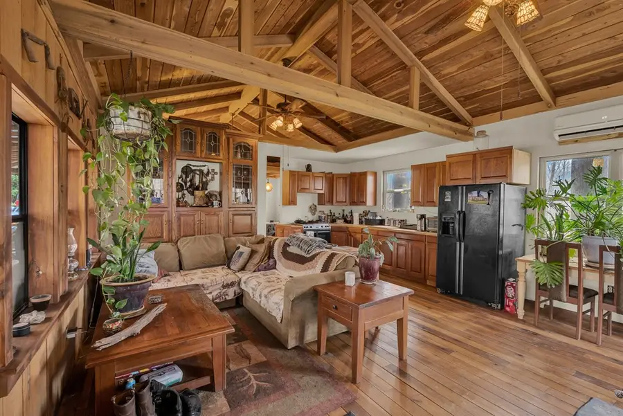 6219 Jones Harris Rd, Silver Point, TN 38582 - #3