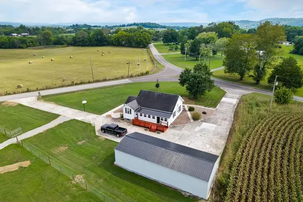 1462 Franks Ferry Road, SPARTA, TN 38583