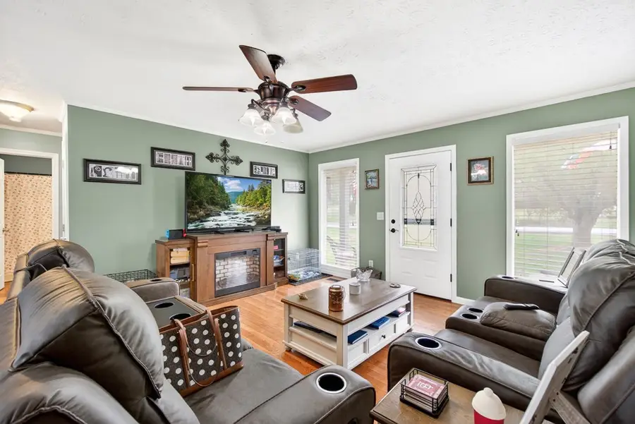 2912 Zeb Warren Rd, Cookeville, TN 38506 - #3