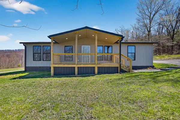1010 Bald Rock Rd, Albany, KY 42602