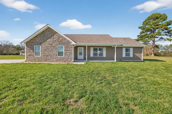 453 Hinch Mountain View Road, CROSSVILLE, TN 38555