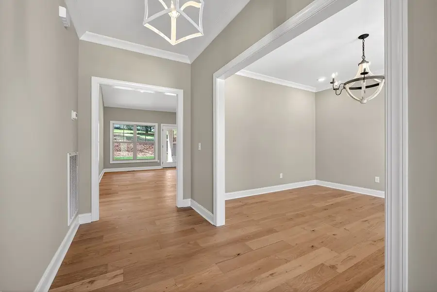 525 Windrowe Dr, Cookeville, TN 38506 - #3