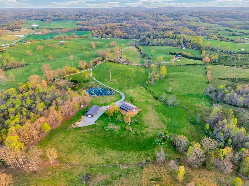 389 Great Valley Ln, Livingston, TN 38570 - #1