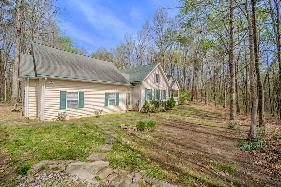 455 Bluff View Dr, Spencer, TN 38585 - #2