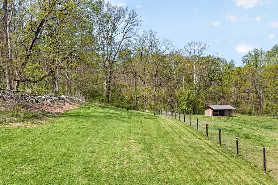 1218 Moody Rd, Byrdstown, TN 38549 - #3