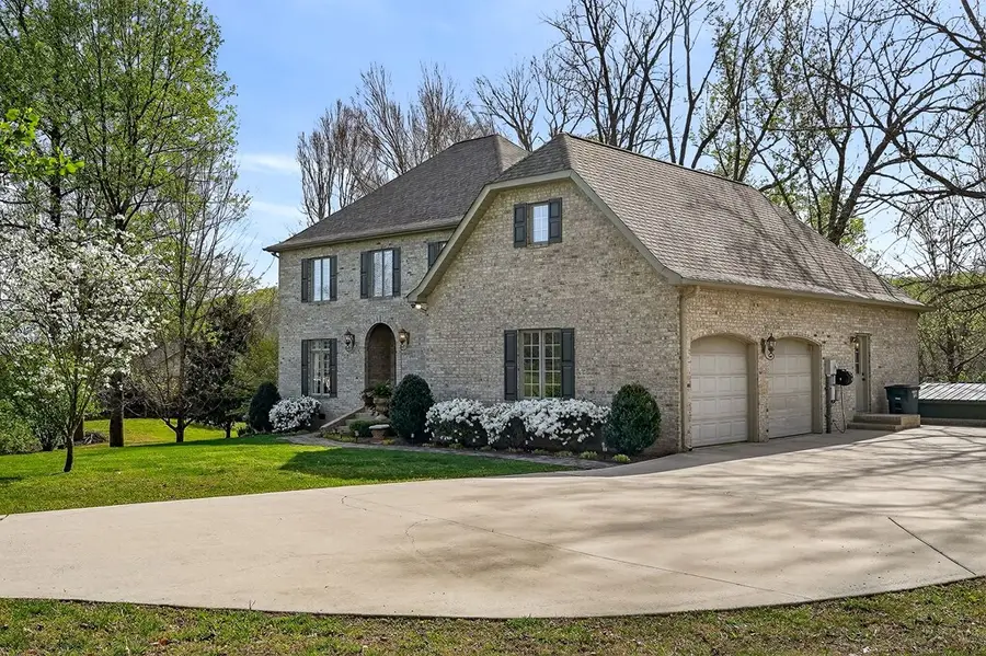 678 Oakland Dr, Sparta, TN 38583 - #2