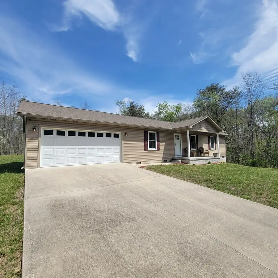1039 Gray Eagle Dr, Crossville, TN 38572 - #2