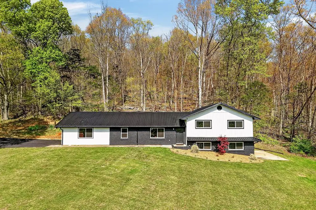 2260 Browns Mill Rd, Cookeville, TN 38506 - #1