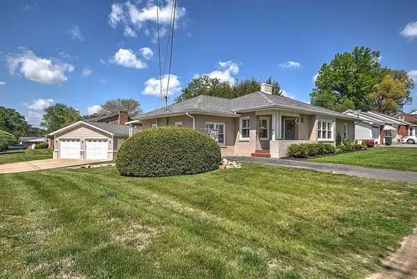 101 Mcarthur St, Elizabethton, TN 37643