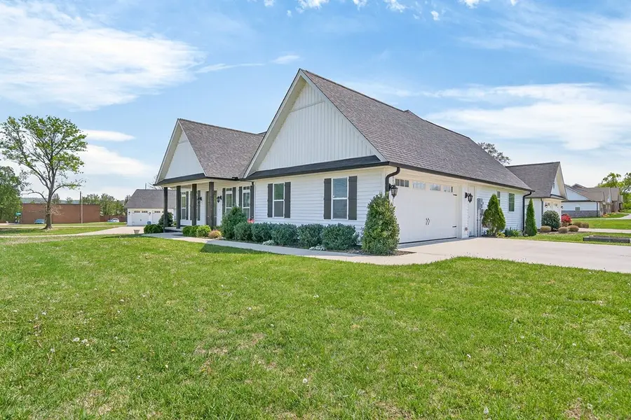 1415 E 10th St, Cookeville, TN 38501-2017 - #3