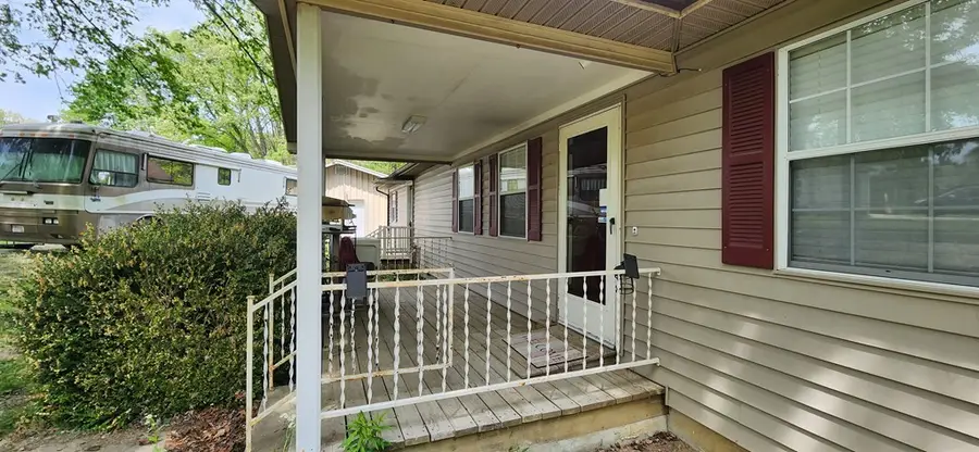 1009 Roysden Rd, Jamestown, TN 38556 - #3