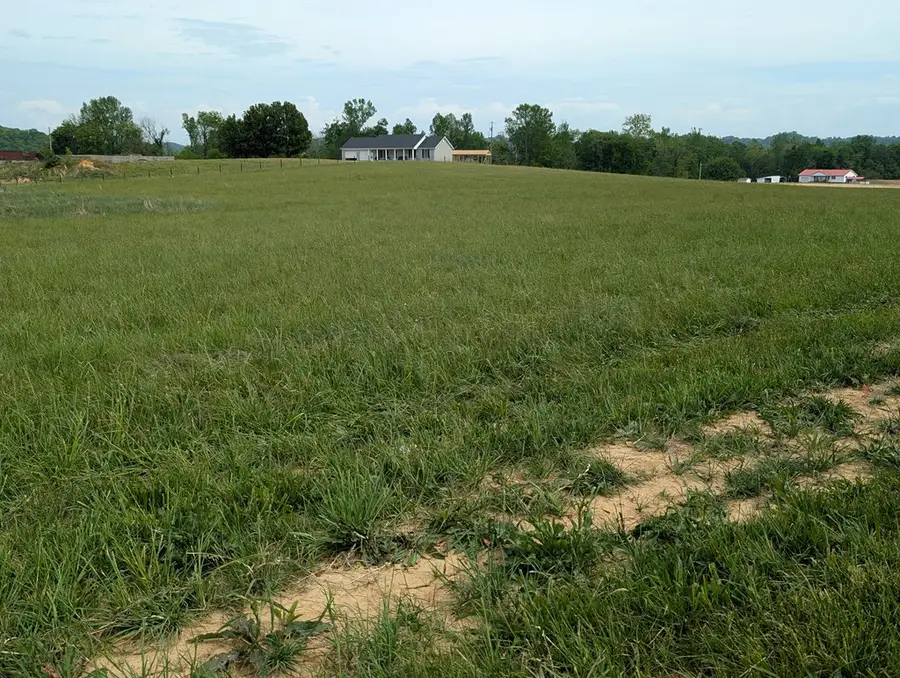 7 Rivertown Rd, Burkesville, KY 42717 - #2