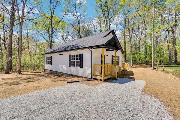 210 Alapattah, CROSSVILLE, TN 38572