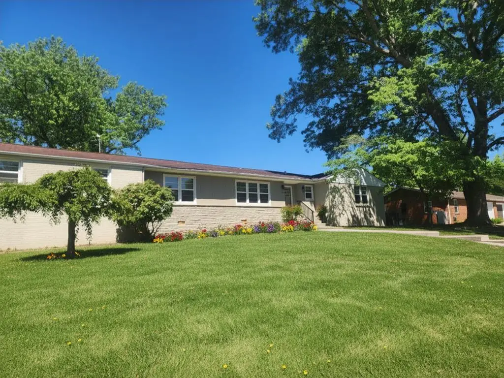 145 S Maple Ave, Cookeville, TN 38501 - #1